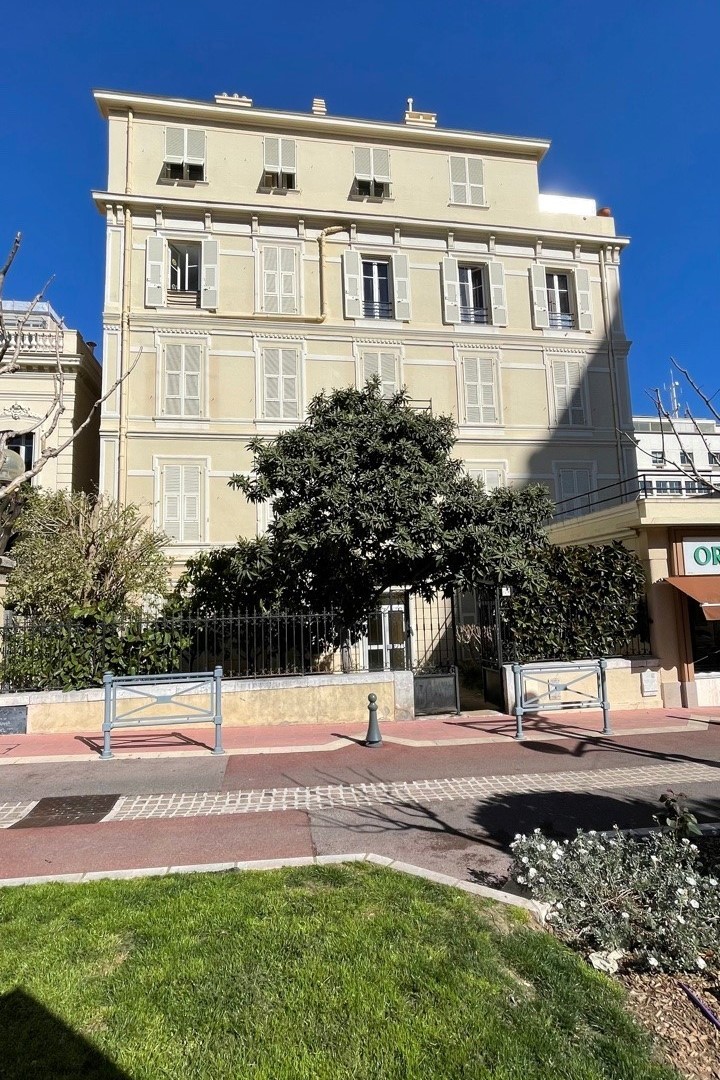 deux pièces en Rez de Chaussée - Apartments for rent in Monaco