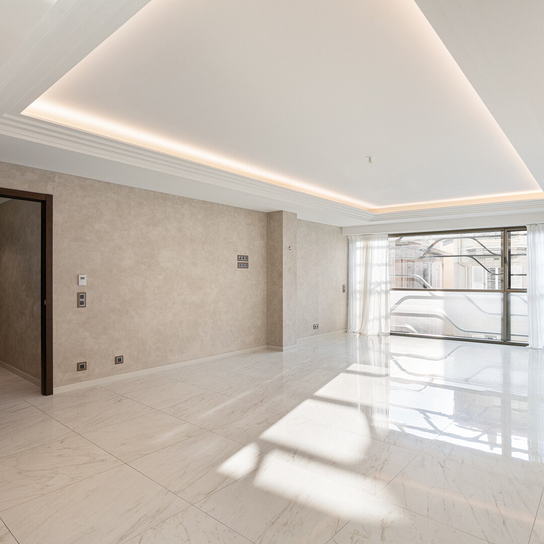 Large apartment for rent in the Condamine district - bright - Apartments for rent in Monaco