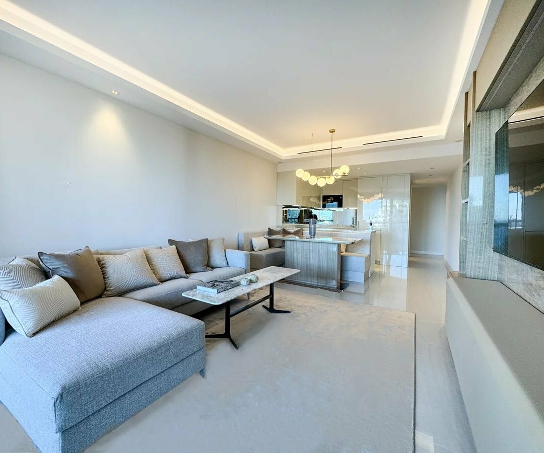 Sole Agent – High-end renovated luxury apartment with sea view - Apartments for rent in Monaco