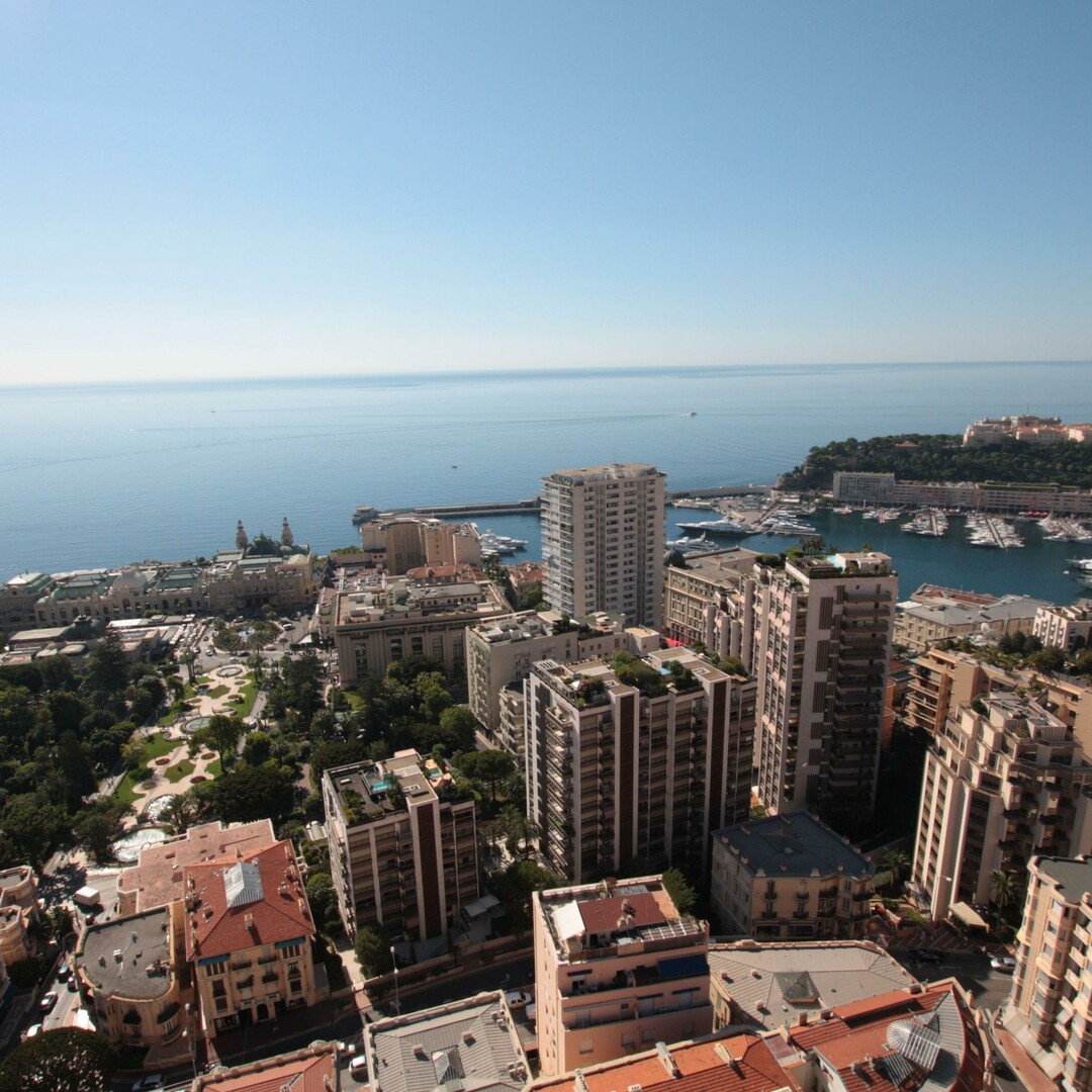High-Floor Flat few steps from the Casino - Apartments for rent in Monaco
