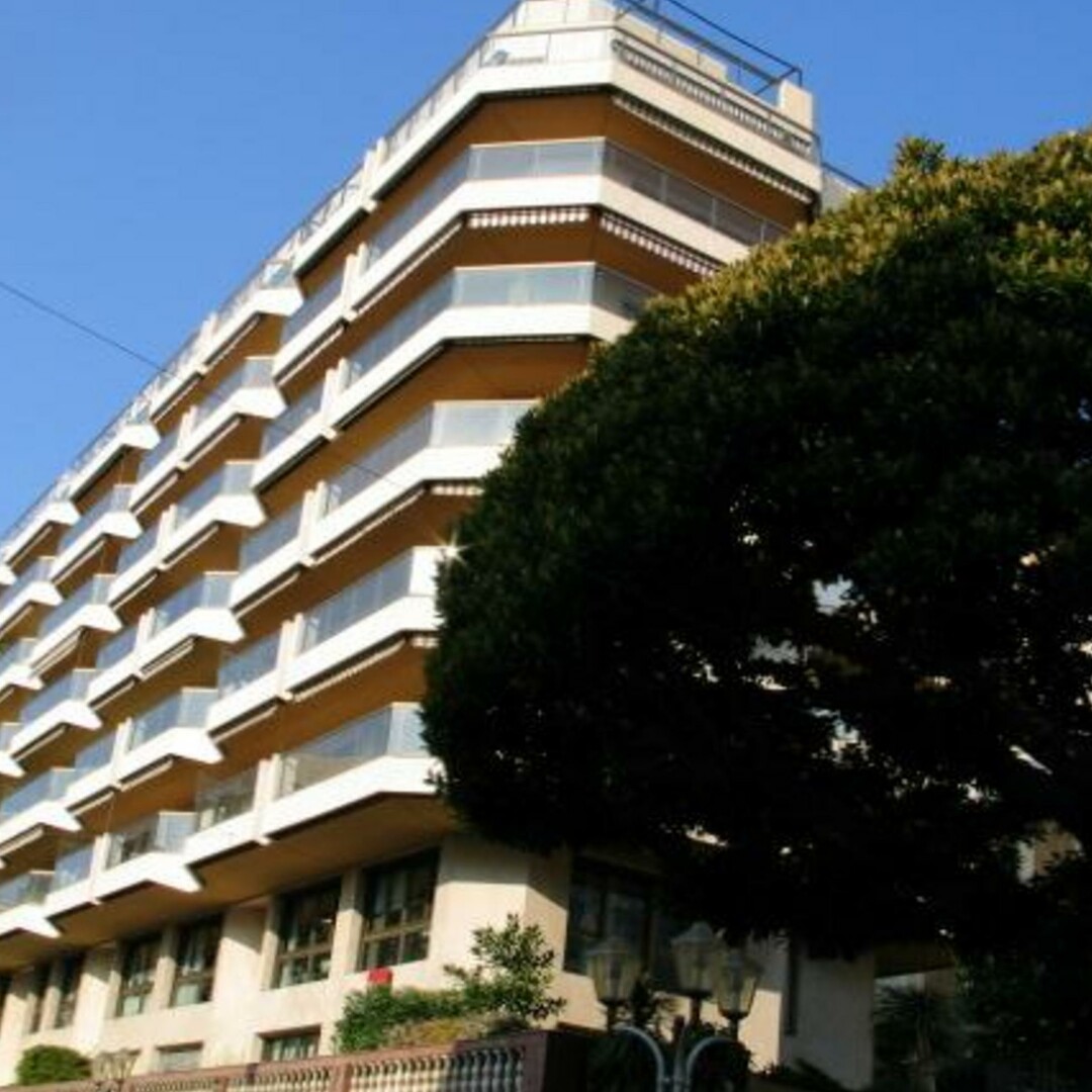 LARGE PARKING IN THE HEART OF MONTE-CARLO