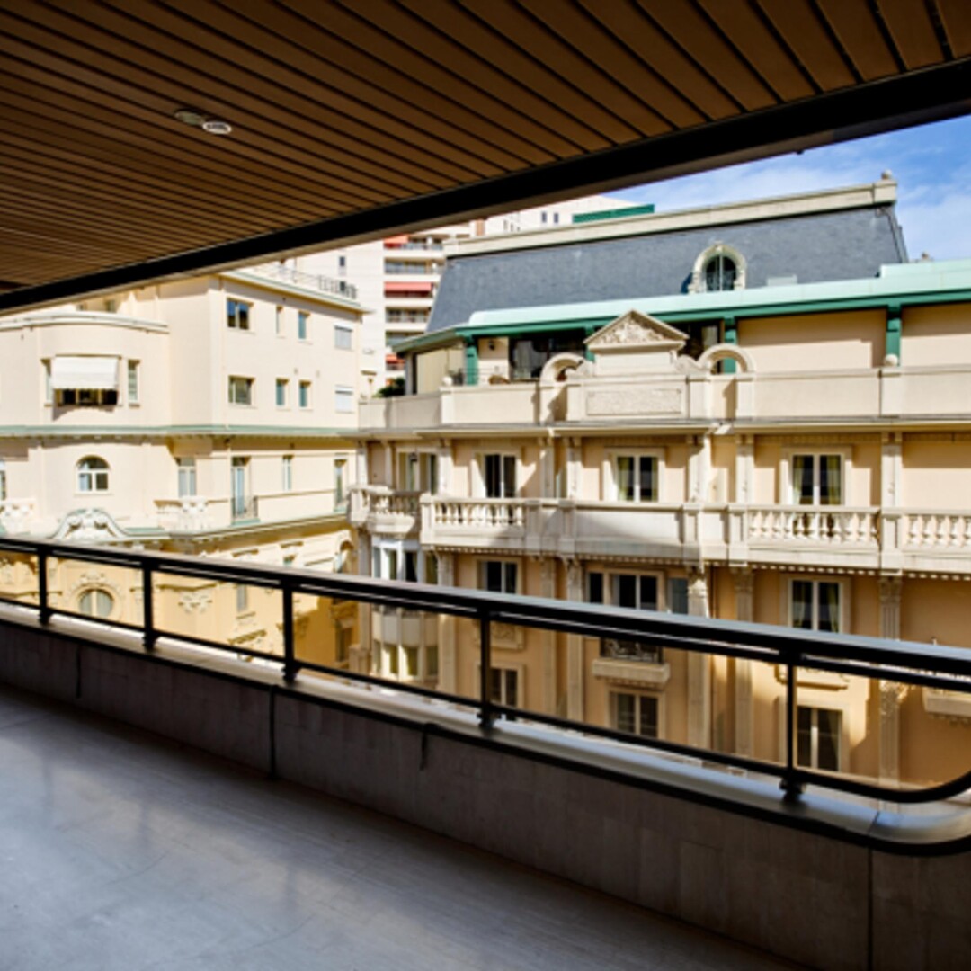 1-bedroom apartment | Carré d’Or | Mixed-use