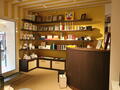 SHOP WITH WINDOW DISPLAY ON BUSY STREET - Apartments for rent in Monaco