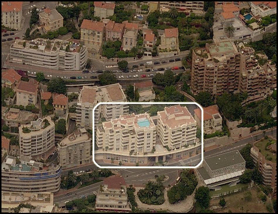 Sole Agent – High-end renovated luxury apartment with sea view